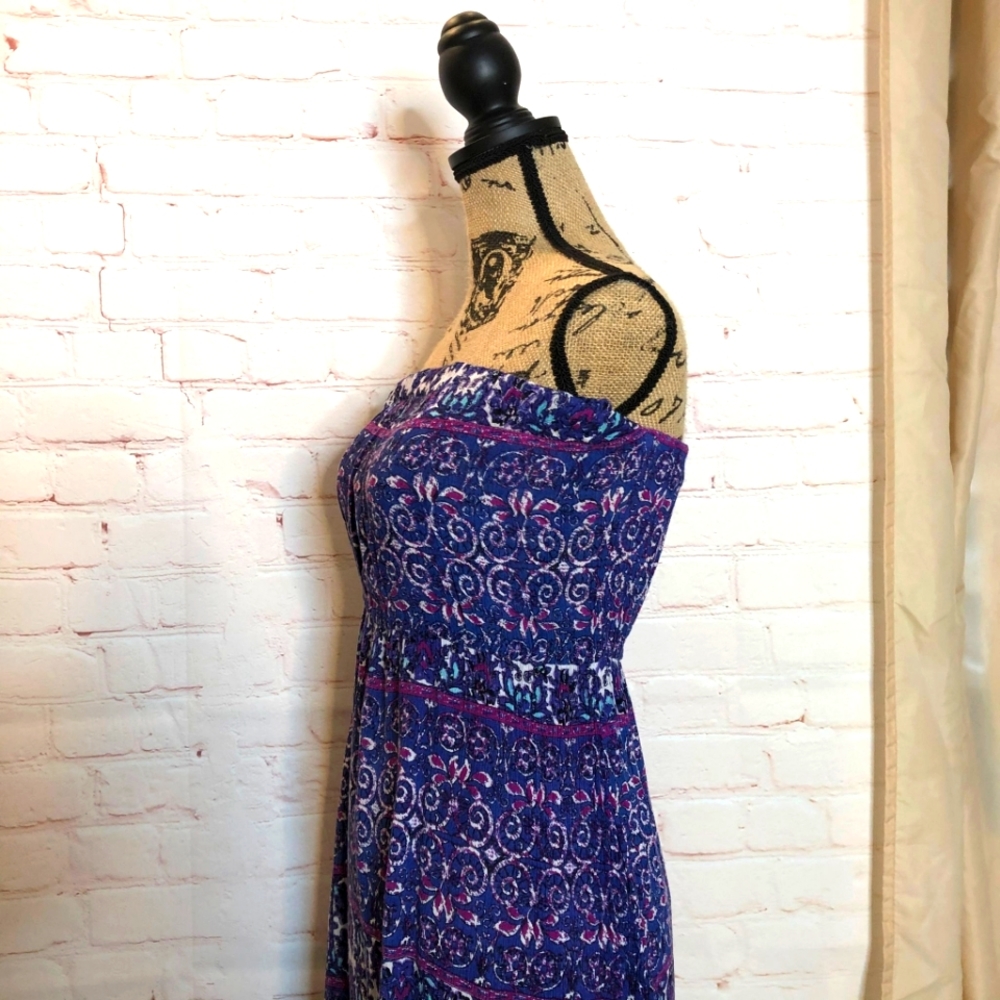 Beautiful printed strapless dress